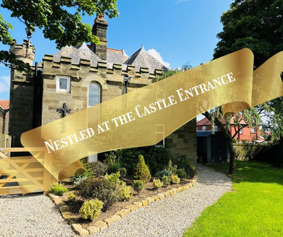 Sneaton Castle 호텔 휫비 외부 사진